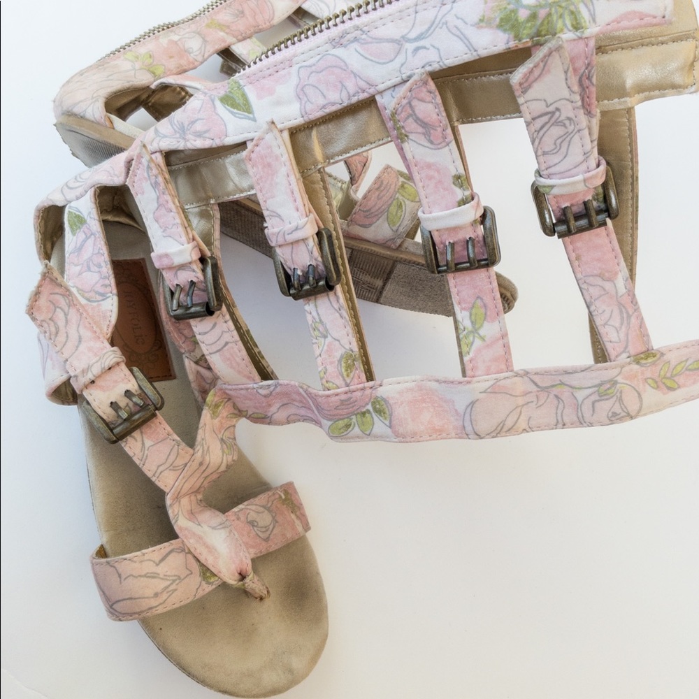 Joyfolie Size 13 Pink Floral Sandals